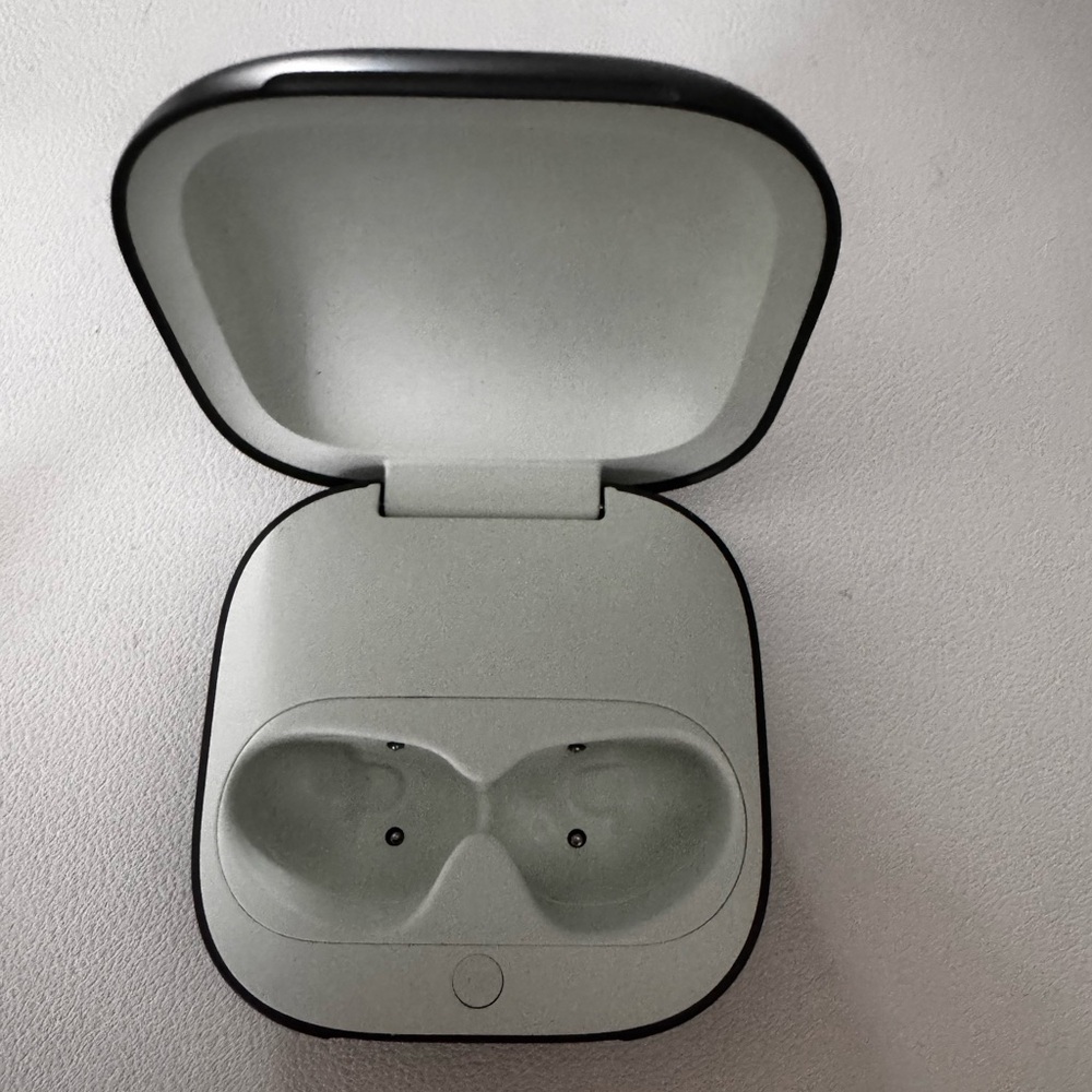 CASE Wireless Earbuds Charging Case